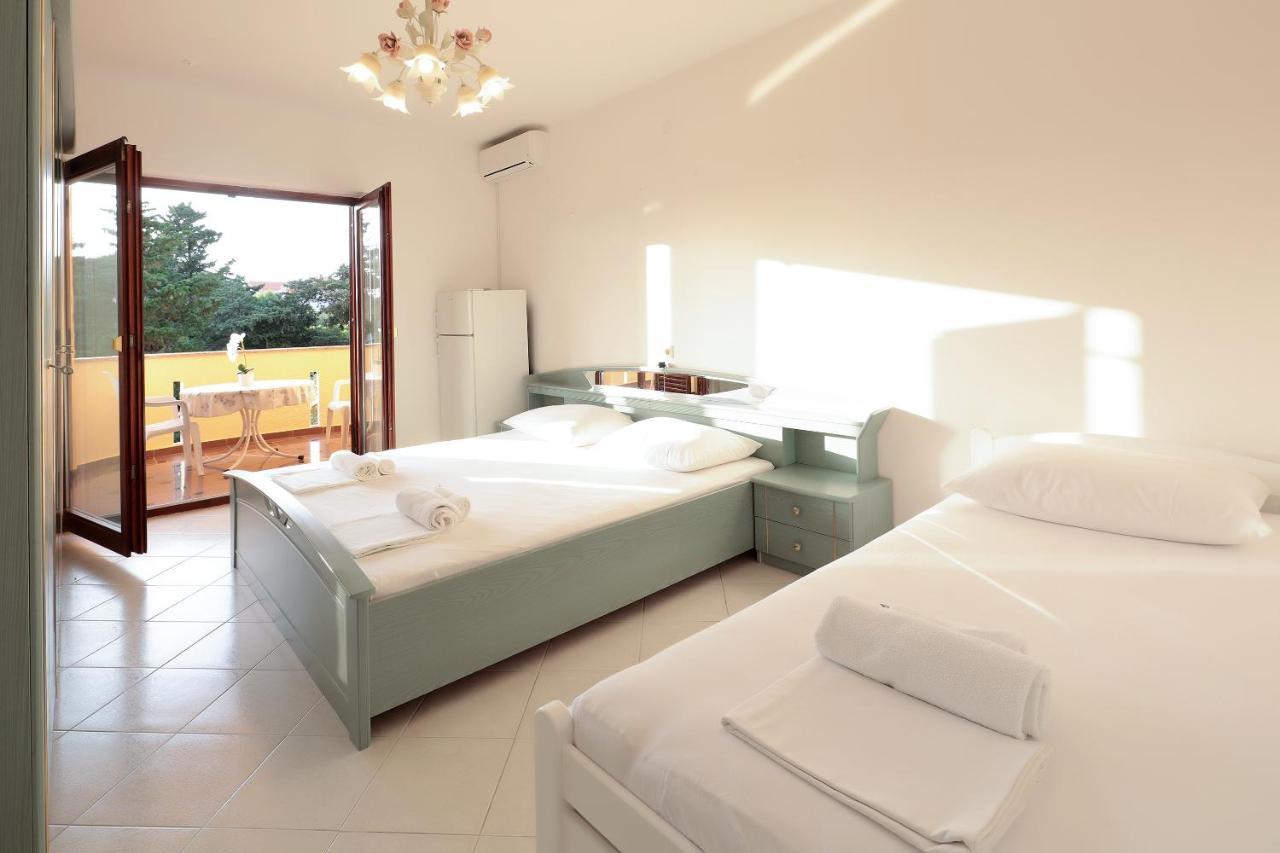City Pool Apartments Novalja Zewnętrze zdjęcie