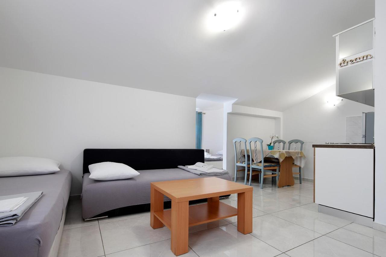City Pool Apartments Novalja Zewnętrze zdjęcie